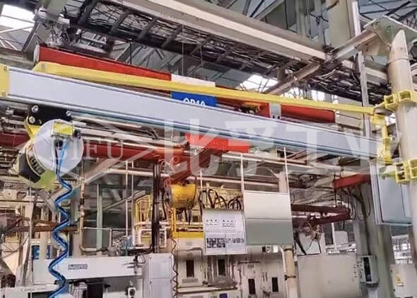 汽車(chē)主機(jī)廠(chǎng)氣動(dòng)平衡吊配墻壁吊案例